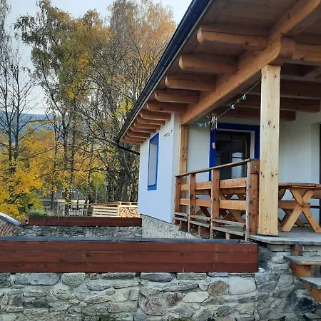 Zlatak Holiday House 別荘